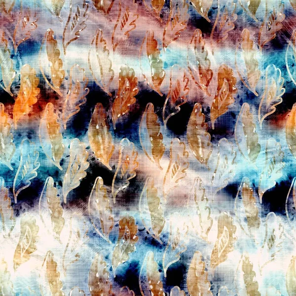 Verschwommenes Aquarell glitch kreative Laub Textur Hintergrund. Unregelmäßige Blutungen färben nahtlose Muster ein. Ombre verzerrte Boho-Batik überall im Druck. Bunte launische dunkle Blatt nassen Effekt. — Stockfoto