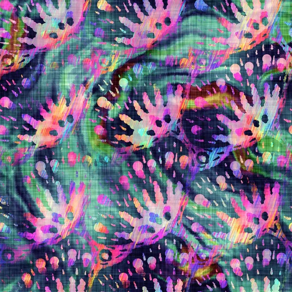 Unscharfe Regenbogen Glitch künstlerischen floralen Textur Hintergrund. Unregelmäßig blutende Aquarelle färben nahtlose Muster ein. Ombre verzerrte Boho-Blume auf dem ganzen Druck. Bunte trendige Tauchnass-Wirkung. — Stockfoto