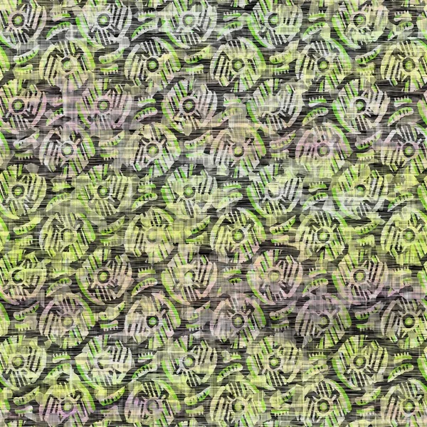 Nahtlose distressed meliert Krawatte Farbstoff gewebte Textur background.Distressed Boho verwischen gewaschenes Muster. Geflecktes, gealtertes lindgelb-violettes Tuch. Aufgeblähte alte Malcollage auf dem gesamten Druck. — Stockfoto