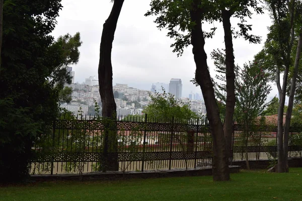 Istanbul şehir manzaralı park