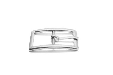 Beyaz bir arka plan üzerinde izole metal toka.