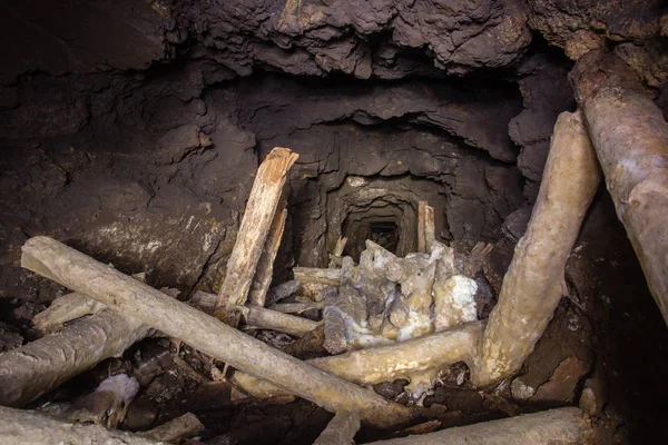 Deriva Del Túnel Del Eje Del Mineral Mina Oro Con — Foto de Stock