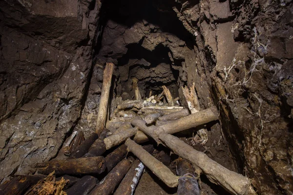 Deriva Del Túnel Del Eje Del Mineral Mina Oro Con — Foto de Stock