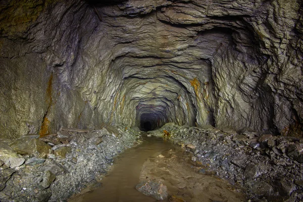 Souterrain Abandonné Mine Mine Fer Puits Tunnel Galerie Passage — Photo