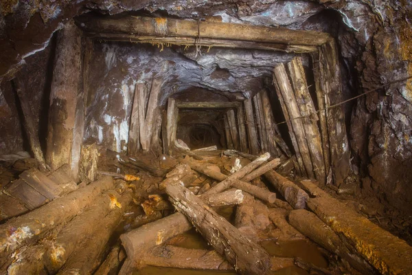 Paso Subterráneo Abandonado Galería Del Túnel Mina Mineral Cobre Del — Foto de Stock