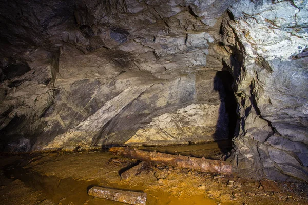 Underground Abandoned Gold Iron Ore Mine Shaft Tunnel Gallery Passage — Stock Photo, Image