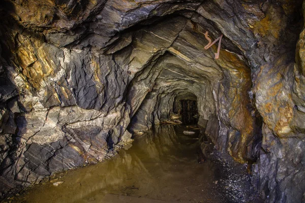 Souterrain Abandonné Mine Mine Fer Puits Tunnel Galerie Passage Avec — Photo