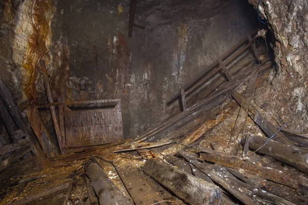 Metro Abandonado Oro Mineral Hierro Mina Túnel Galería Paso Pendiente — Foto de Stock