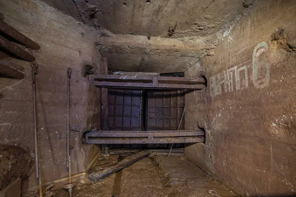 Underground Abandoned Gold Iron Ore Mine Shaft Tunnel Gallery Passage — Stock Photo, Image