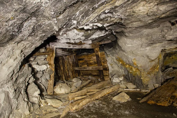 Dérive Souterraine Tunnel Arbre Mine Avec Glace — Photo