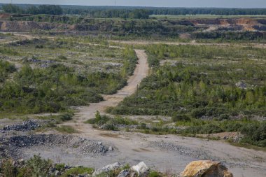 Açık çukur kireçtaşı ocağı maden madencilik teknolojisi