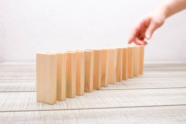 iş konsepti domino prensibi,