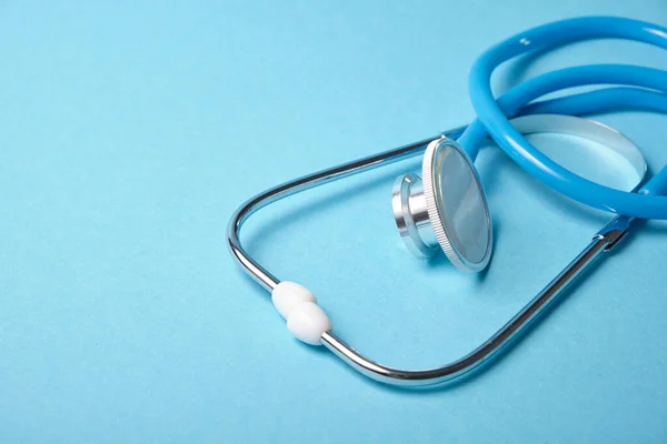 Stetoskop Medis Pada Latar Belakang Biru Tempat Penyalinan Fonendoskop Untuk — Stok Foto