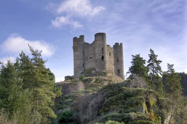 Руины Средневекового Замка Шато Аллеуз Cantal Aufenne France — стоковое фото