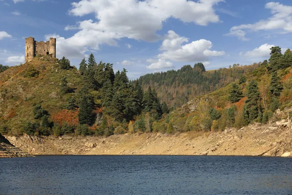 Ortaçağ Kalesi Kalıntıları Ediyor Chateau Alleuze Adında Cantal Auvergne Fransa — Stok fotoğraf