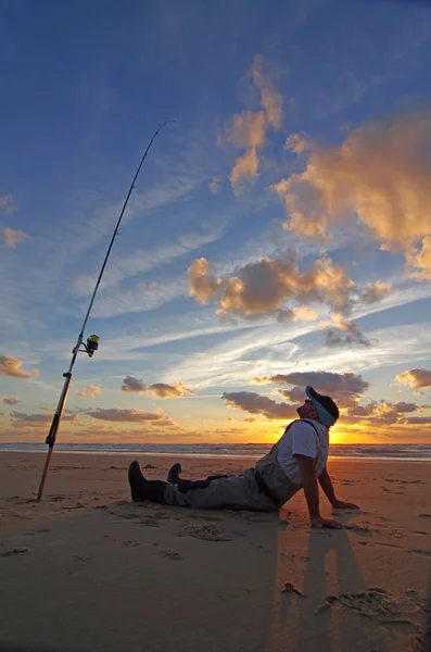 Surffischer Wartet Auf Den Lauf Seefischen Surffischen Fischfang Nachtfischen — Stockfoto