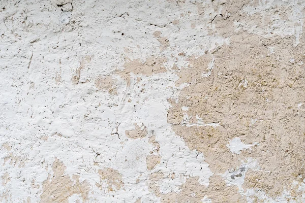 旧裂缝性白水泥墙的背景 — 图库照片