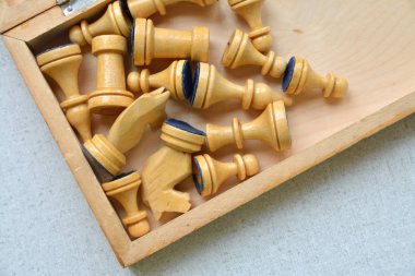 Satranç kutusundadır