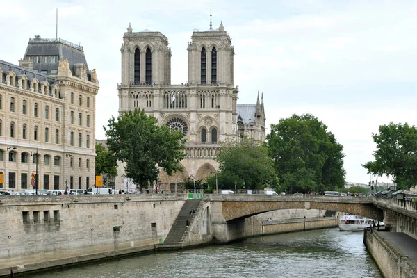 Paris Fransa Haziran Görünümünü Dolgu Köprü Bina Notre Dame Paris — Stok fotoğraf