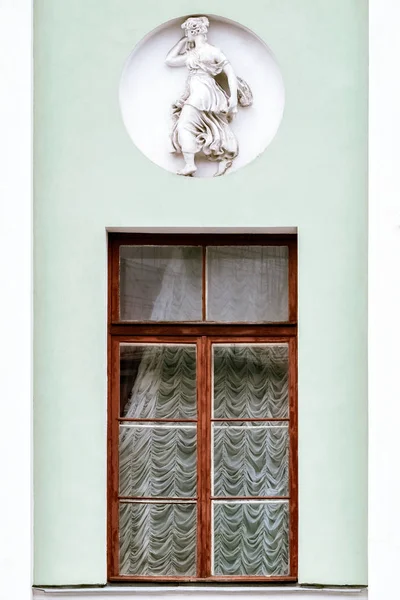 Rectangular Window Brown Wooden Frame Gray Wall House Bas Relief — Stock Photo, Image