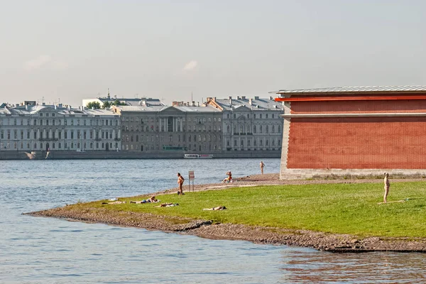 Petropavlovskaya kale duvarları. — Stok fotoğraf