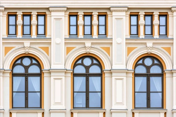 Windows on the facade. — Stock Photo, Image
