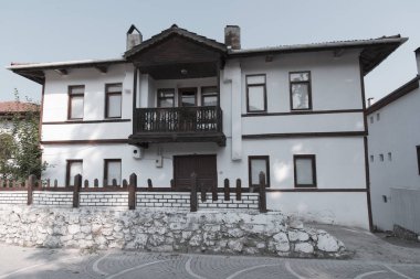 Çamur yapılan eski köy evi