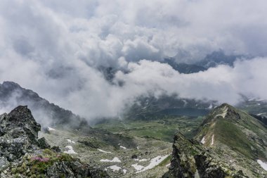 Sisli Tatra Dağları'nın harika bir manzara. Tatra Milli Parkı. Polonya, Avrupa. Dramatik sahne. Güzellik Dünya.