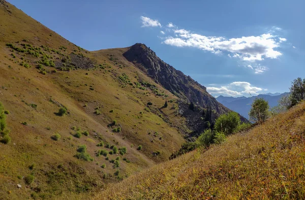 Cordillera Trans Ili Alatau Del Sistema Tien Shan Kazajstán Cerca — Foto de Stock