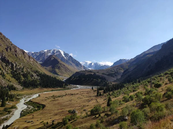 Trans Ili Alatau Cordilheira Sistema Tien Shan Cazaquistão Perto Cidade — Fotografia de Stock