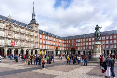MADRID, İspanya, 29 Şubat 2020. Madrid şehir merkezindeki Plaza Mayor 'un (Main Square) manzara manzarası.