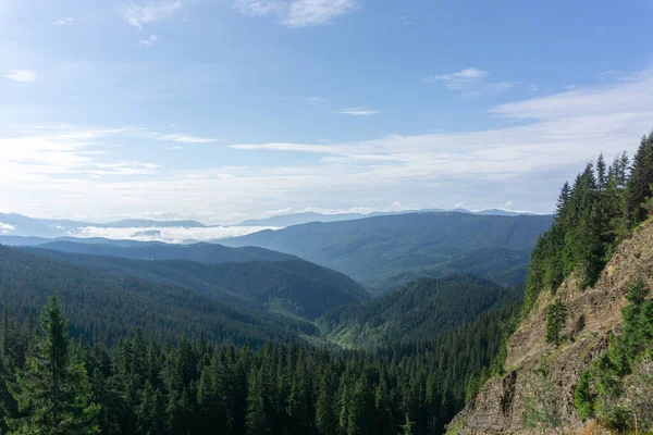 カルパチアの生態系の風景 ウクライナのゴルガニ地方 ゴルガニー自然保護区はユニークなカルパチア山脈地域です — ストック写真