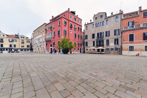 Venedik meydanında güzel binalar