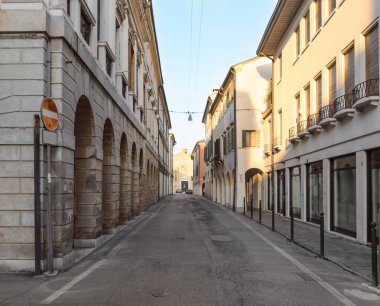 Akşam Treviso boş sokak.