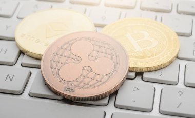 Ripple, Bitcoin, Ethereum klavyede