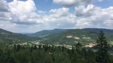 Wisla yakınlarındaki silezya beskids telesiyej timelapse