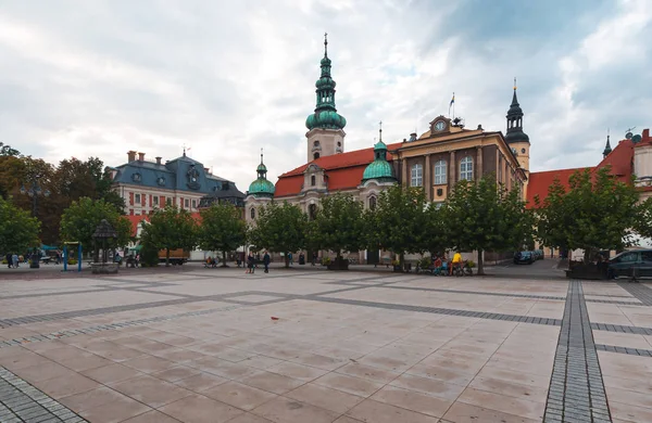 Arkitekturen i centrum av Pszczyna — Stockfoto