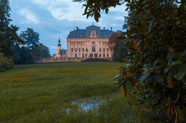 O Palácio no centro de Pszczyna — Fotografia de Stock