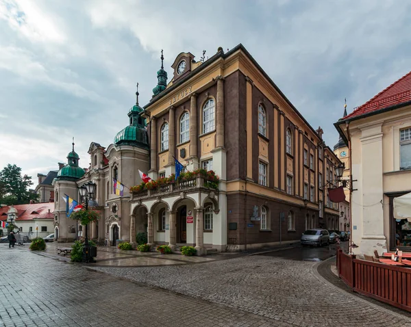 A arquitetura no centro de Pszczyna — Fotografia de Stock