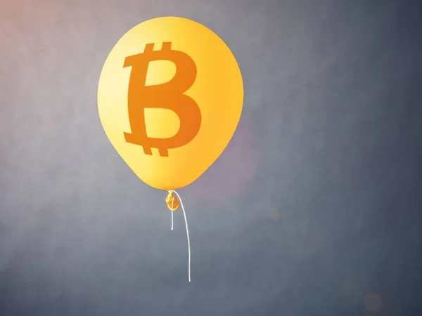 Das Symbol Der Kryptowährung Bitcoin Auf Einem Grünen Ballon Konzept — Stockfoto