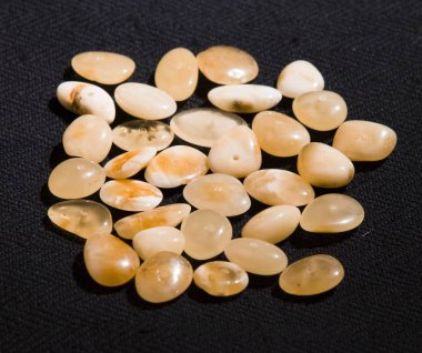 kehribar ürünleri, açık renkli, el işi, el sanatları, işlemeli, kehribar iş, el yapımı, el sanatları el