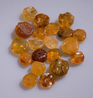 Çamaşır makinesi amber, amber açık renkli, sarı ürünleri amber onlight arka plan, el iş, el sanatları, el, iş, el yapımı, el sanatları el