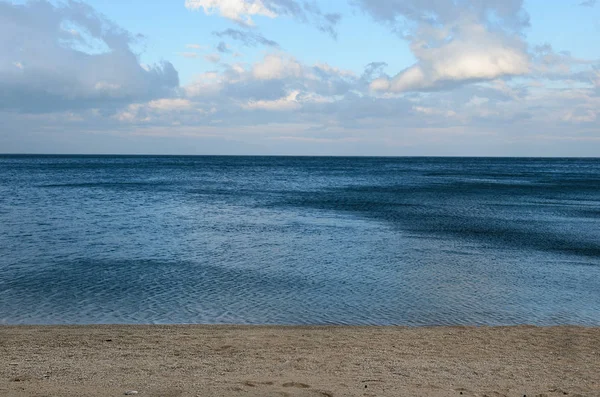 Wind patterns on the water surface, Lake Baikal, Russia — Stock Photo, Image