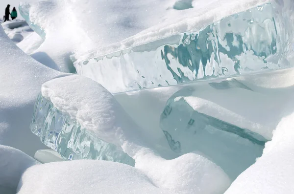 冬季贝加尔湖。冰吊床上的特写镜头 — 图库照片