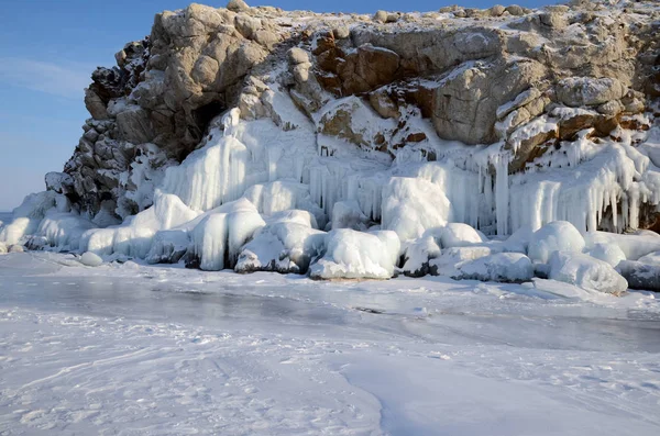Liscio Blocchi Ghiaccio Pareti Rocce Pietre Ghiacciate Formatisi Durante Congelamento — Foto Stock