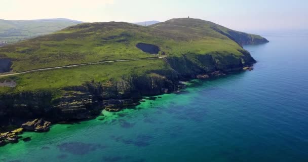 Drone Repül Égen Part Közelében Héj Isle Man Légi Nézet — Stock videók