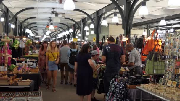 New Orleans Louisiana Usa Juli 2018 Människor Och Turister Shoppa — Stockvideo