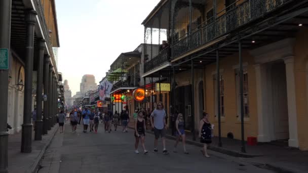 Νέα Ορλεάνη Λουιζιάνα Ηπα Ιουλίου 2018 Bourbon Street Γαλλική Συνοικία — Αρχείο Βίντεο