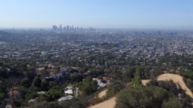 Ultra geniş açılı görünüş, Los Angeles, California, Amerika Birleşik Devletleri. Ünlü Amerikan şehri Tarih bize West Griffith Gözlemevi görüldüğü gibi Coast. Binalar, sokaklar, gökyüzü manzara ile kentsel görünümü