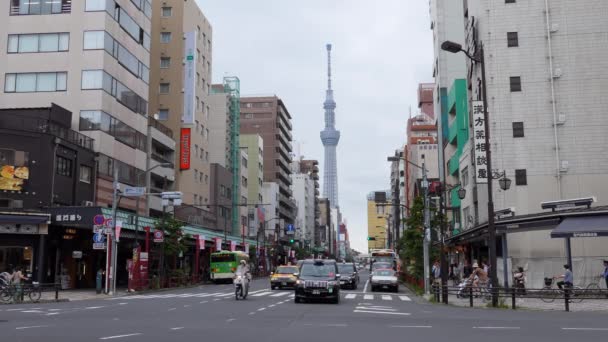 Tokio Japan Juli 2019 Asakusa District Met Skytree Tower Tokio — Stockvideo